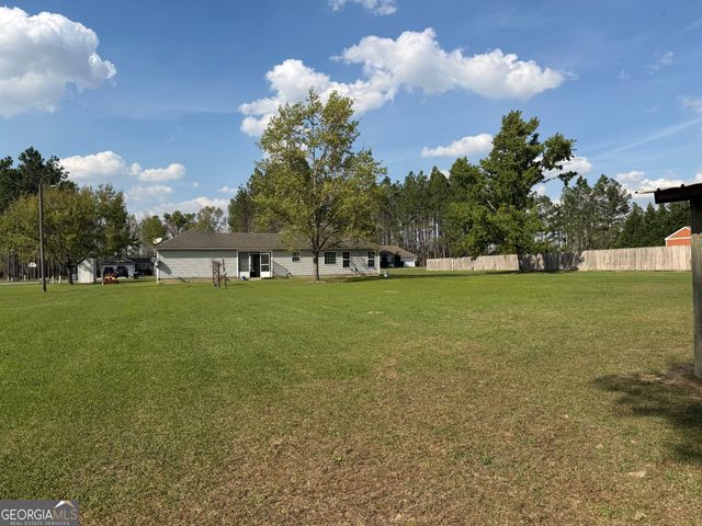 257 Mountain Laurel Road, Nashville, GA 31639