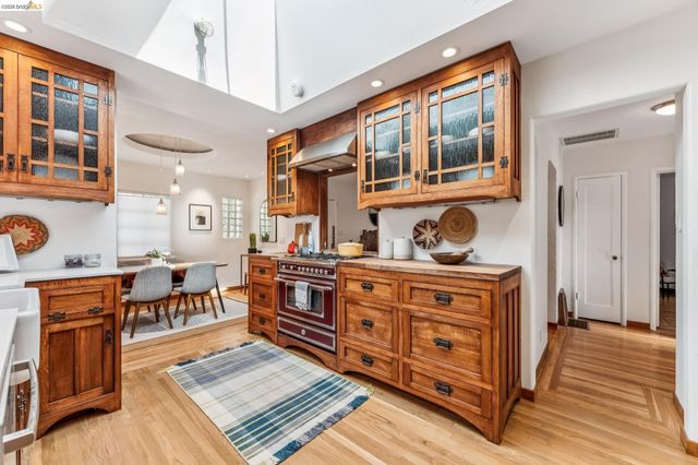 998 30Th St, Richmond, CA 94804