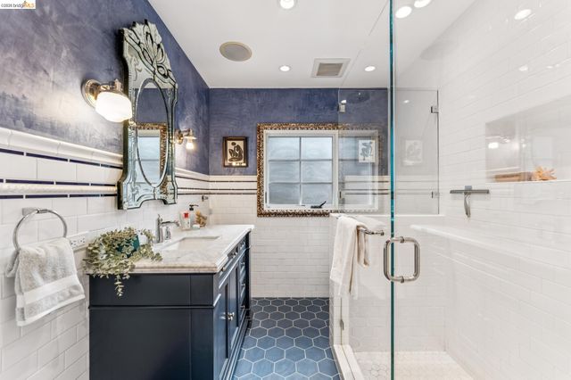 998 30Th St, Richmond, CA 94804