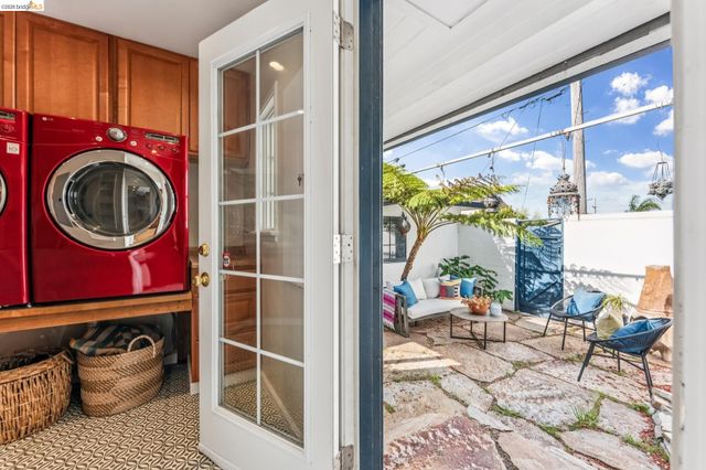 998 30Th St, Richmond, CA 94804