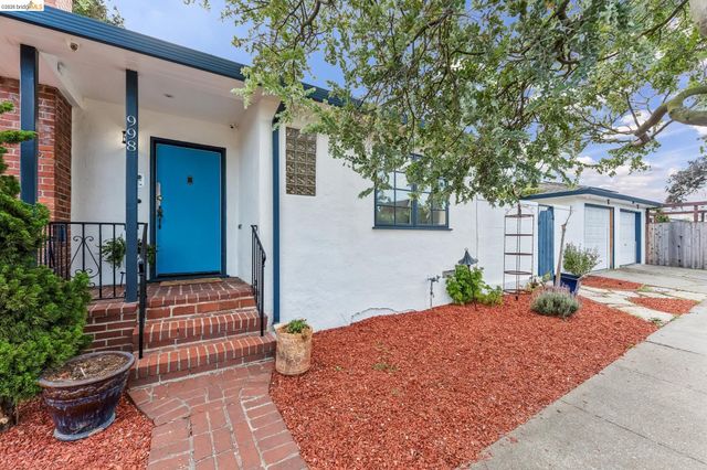 998 30Th St, Richmond, CA 94804