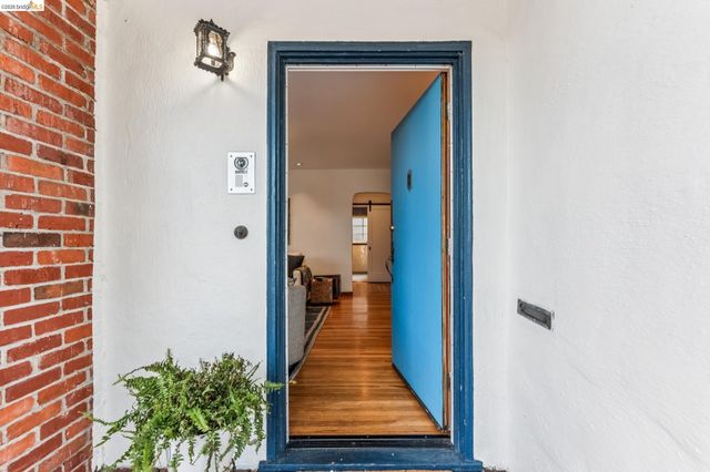 998 30Th St, Richmond, CA 94804