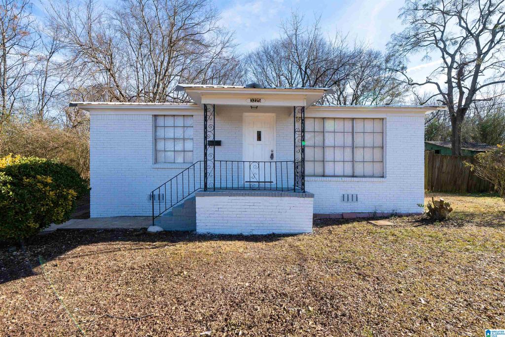 3225 4TH AVENUE N, Bessemer, AL 35020
