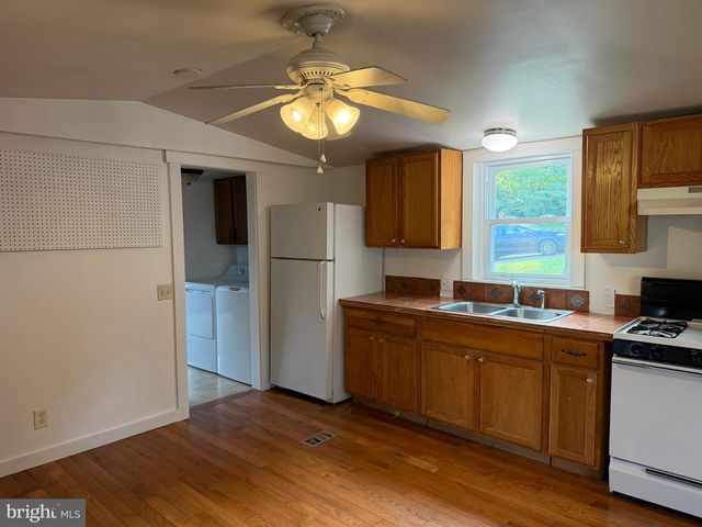 309 POPLAR LN, New Providence, PA 17560