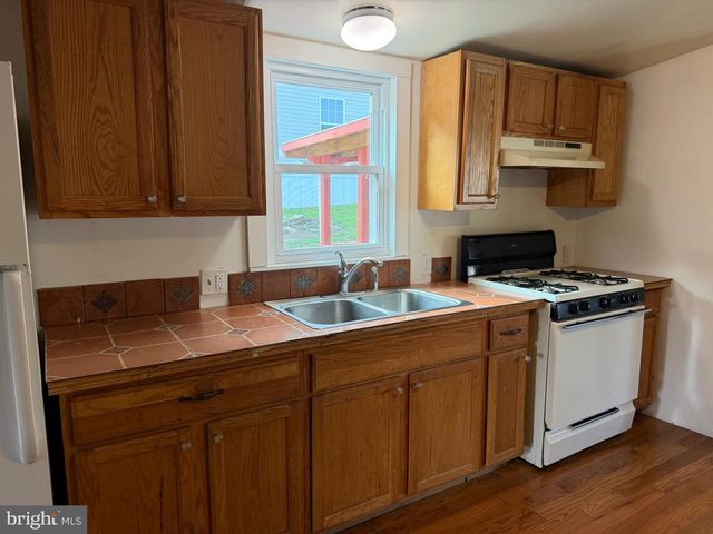 309 POPLAR LN, New Providence, PA 17560