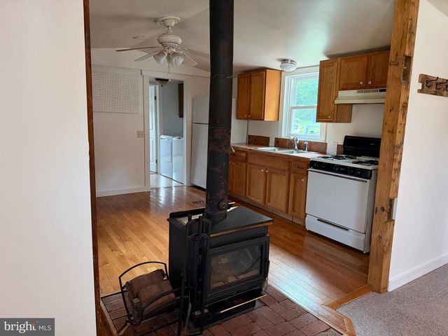 309 POPLAR LN, New Providence, PA 17560