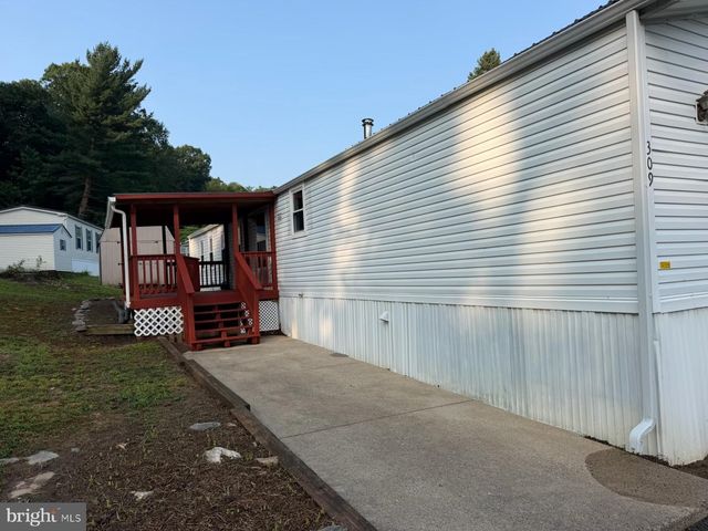 309 POPLAR LN, New Providence, PA 17560