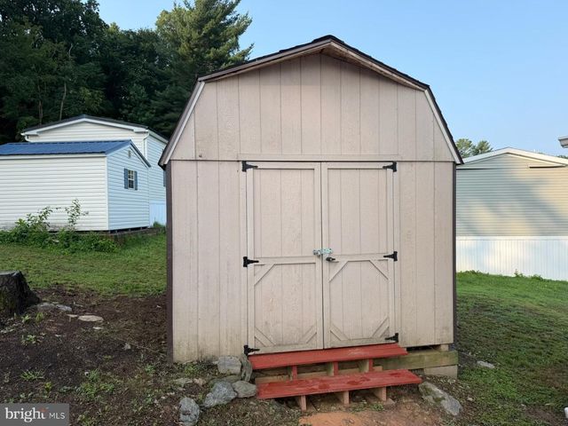 309 POPLAR LN, New Providence, PA 17560