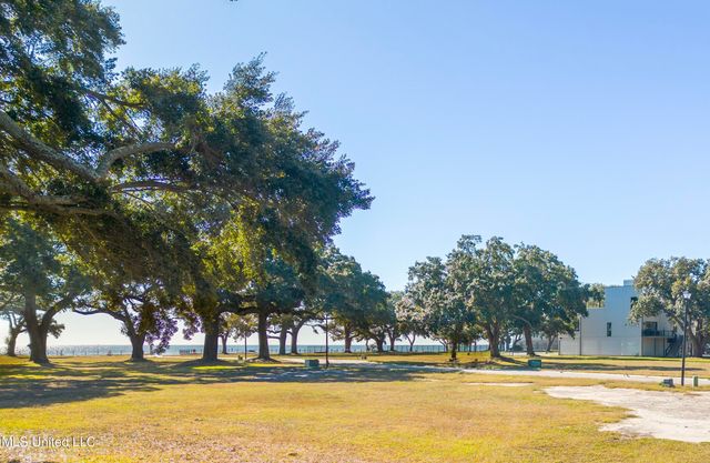Lot 12 Beau Reve, Pass Christian, MS 39571