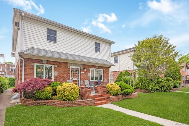 7528 170th Street, Fresh Meadows, NY 11366