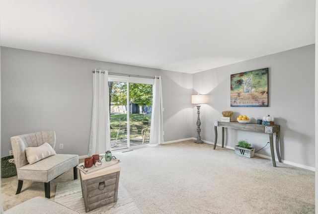 918 N PINE Street, Sun Prairie, WI 53590