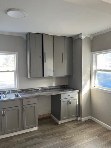 349 W Walnut Street, Prescott, AR 71857