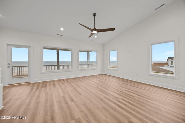 673 Ocean Boulevard W, Supply, NC 28462