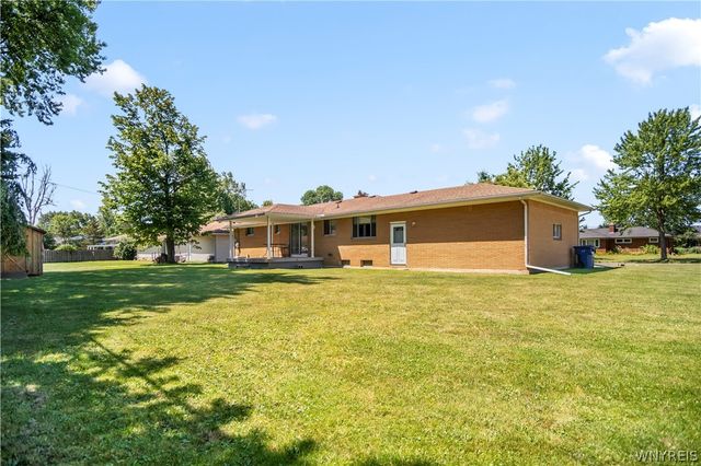 154 Bellingham Drive, Amherst, NY 14221