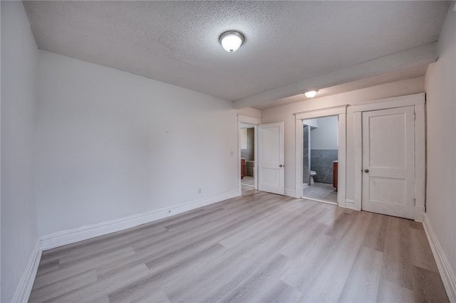 923 Adams St, New Castle, PA 16101