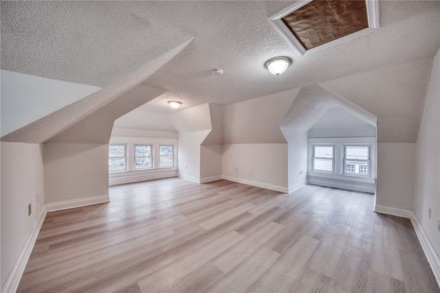 923 Adams St, New Castle, PA 16101