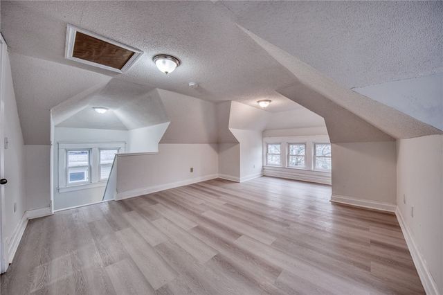 923 Adams St, New Castle, PA 16101