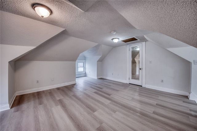 923 Adams St, New Castle, PA 16101