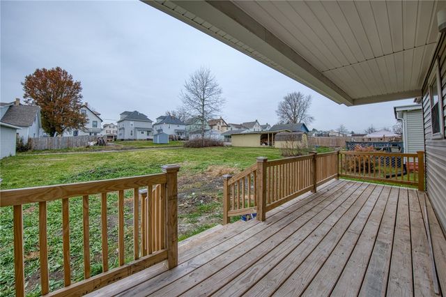 923 Adams St, New Castle, PA 16101