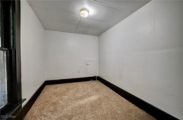 140 S Main Street, Uhrichsville, OH 44683