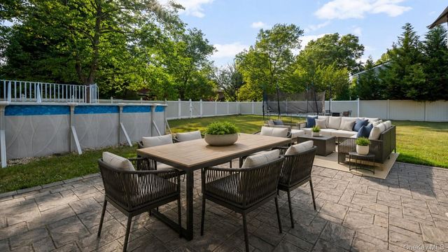 17 Nottingham Drive, Wheatley Heights, NY 11798