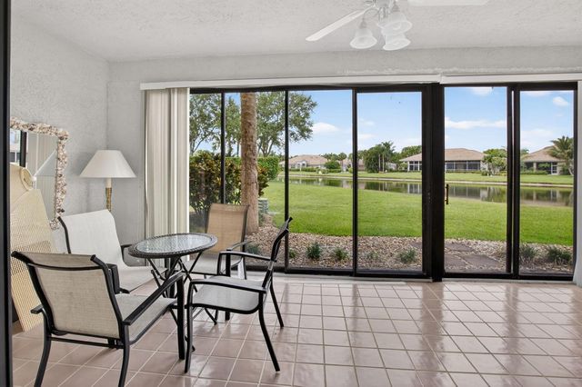 8073 Aberdeen Drive 102, Boynton Beach, FL 33472