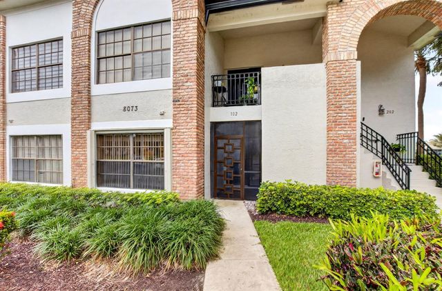 8073 Aberdeen Drive 102, Boynton Beach, FL 33472