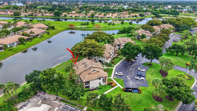 8073 Aberdeen Drive 102, Boynton Beach, FL 33472