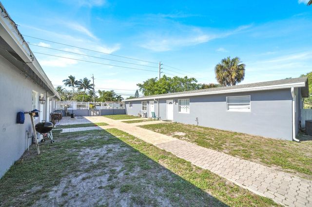 4733 Mulberry Street, Lake Worth Beach, FL 33461