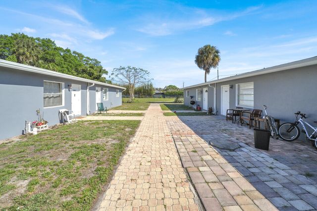 4733 Mulberry Street, Lake Worth Beach, FL 33461