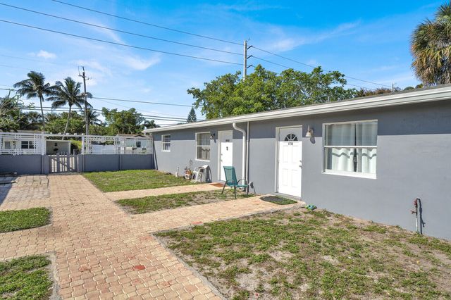 4733 Mulberry Street, Lake Worth Beach, FL 33461