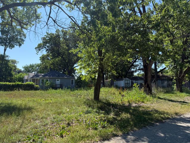 601 E 29th Avenue, Lake Station, IN 46405