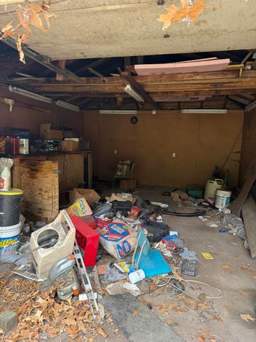 601 E 29th Avenue, Lake Station, IN 46405