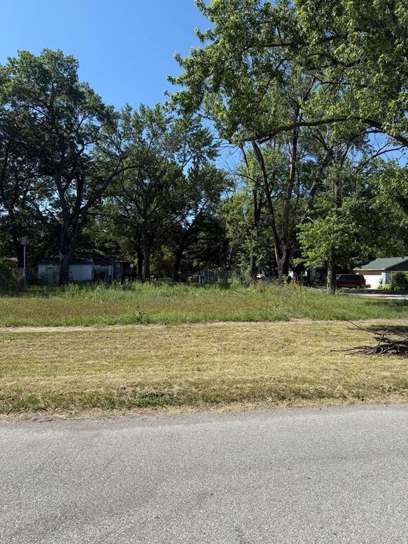 601 E 29th Avenue, Lake Station, IN 46405