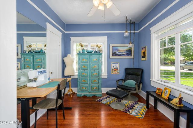 2041 N 11TH Street, Phoenix, AZ 85006