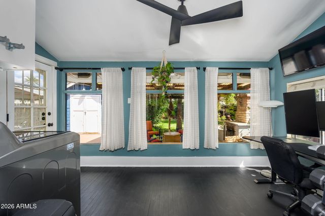 2041 N 11TH Street, Phoenix, AZ 85006