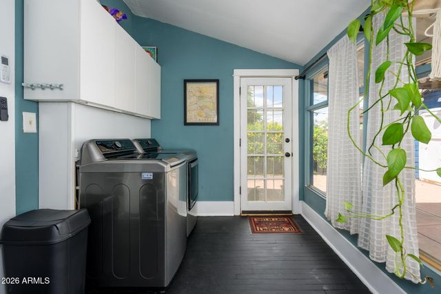 2041 N 11TH Street, Phoenix, AZ 85006