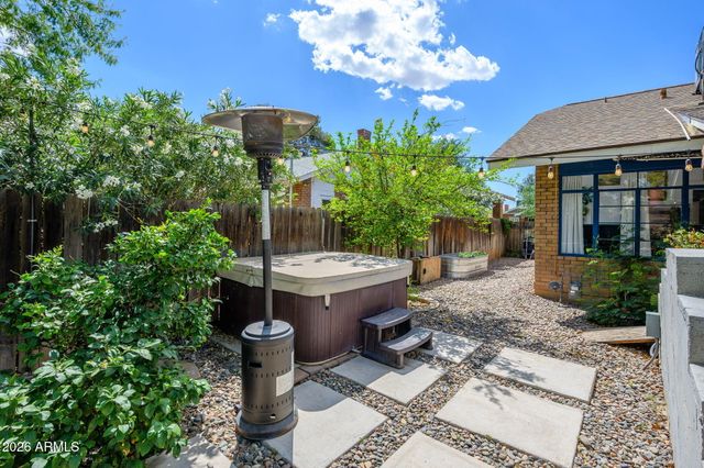 2041 N 11TH Street, Phoenix, AZ 85006