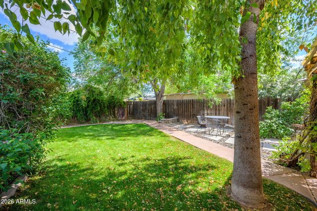 2041 N 11TH Street, Phoenix, AZ 85006