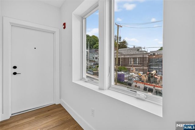46 Hudson Avenue B, Edgewater, NJ 07020