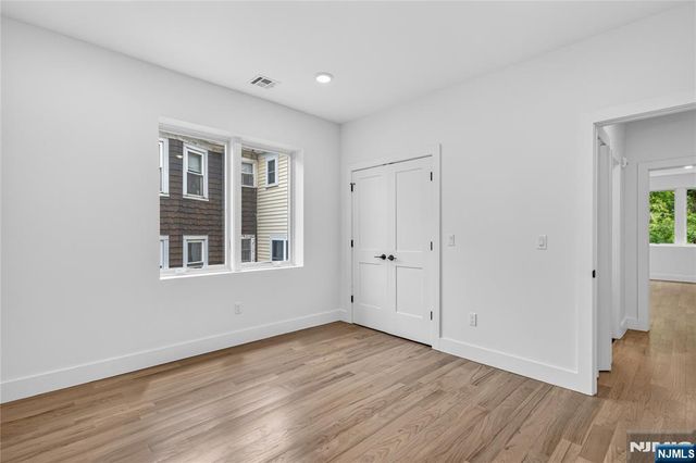 46 Hudson Avenue B, Edgewater, NJ 07020