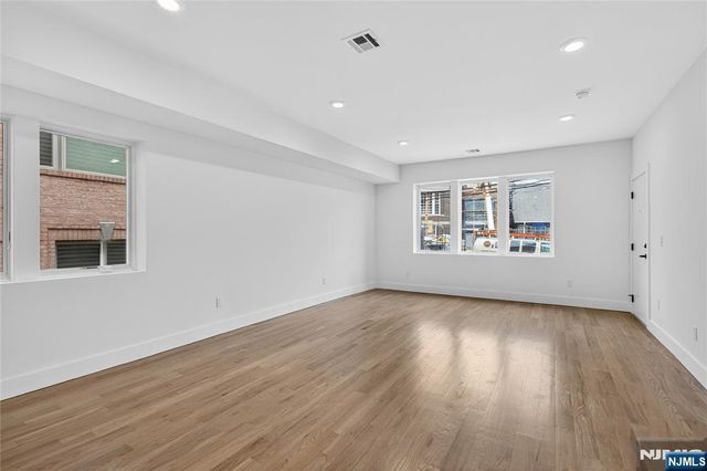 46 Hudson Avenue B, Edgewater, NJ 07020