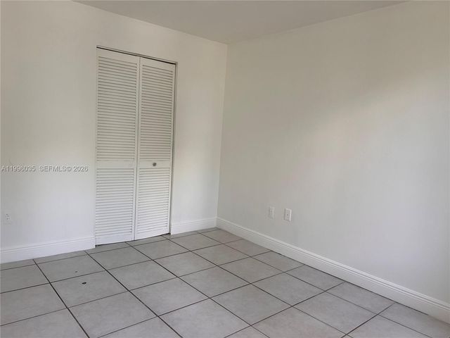 1720 NW N River Dr 203, Miami, FL 33125