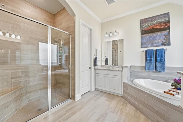 9307 Providence Bend Lane, Houston, TX 77365