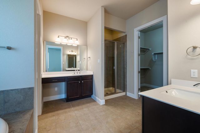 5853 Casstello DR, Round Rock, TX 78665