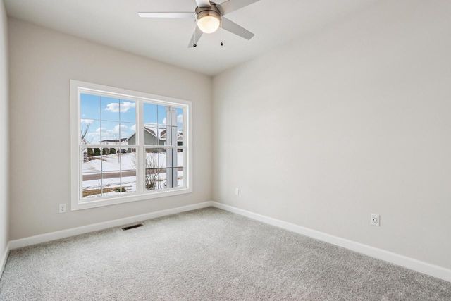 527 N Boulder Ridge DRIVE, Lake Geneva, WI 53147