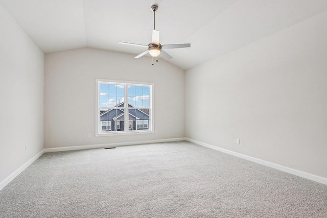 527 N Boulder Ridge DRIVE, Lake Geneva, WI 53147