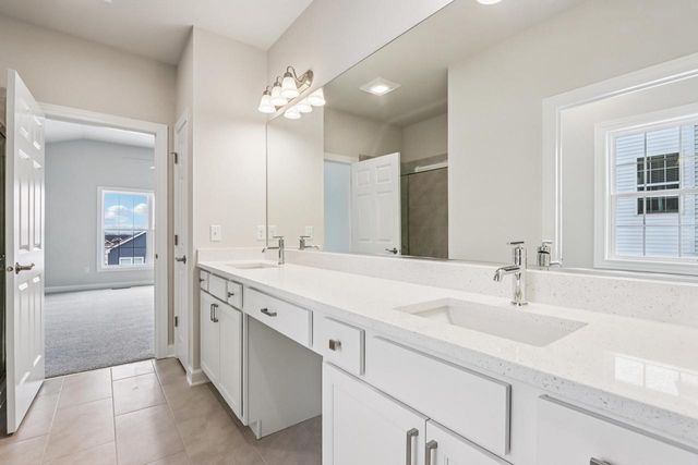 527 N Boulder Ridge DRIVE, Lake Geneva, WI 53147