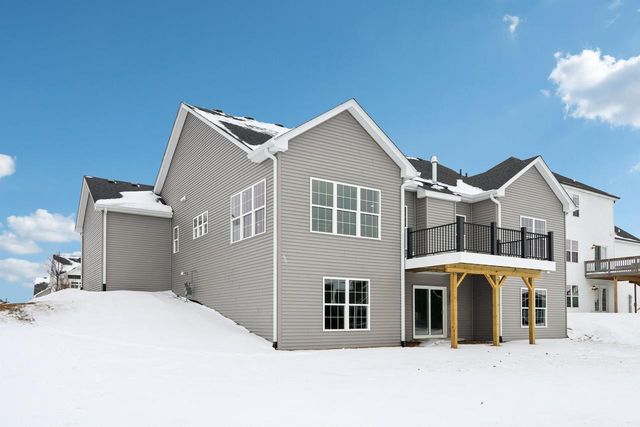 527 N Boulder Ridge DRIVE, Lake Geneva, WI 53147