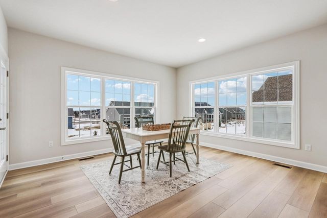 527 N Boulder Ridge DRIVE, Lake Geneva, WI 53147